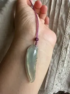 天然翡翠 彫刻ペンダント 組紐ネックレス✨✨ - メルカリ