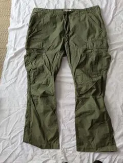 avirexカーゴパンツ