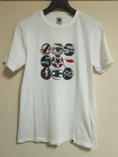 Pretty Green バッジプリントTシャツ 白