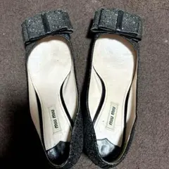 miu miu リボン付きパンプス 黒/グレー 中ヒールのサムネイル