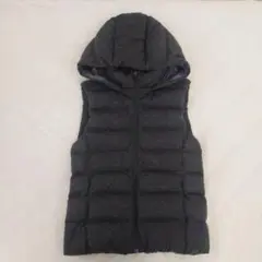 UNIQLO ダウンベスト　Mサイズ　ダークグレー　フード付き