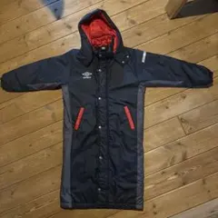 UMBRO アンブロー　ベンチコート 150サイズ 黒/赤