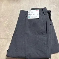 UNIQLO ダークグレー スラックス 82x76