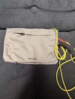 トポロジー フラット サコッシュ スモール