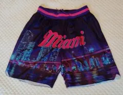 Item thumbnail for item ea309264-89b8-4115-96c2-f980b12444c0