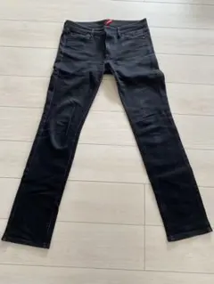 黒スキニー デニム