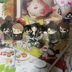 【進撃の巨人】キーホルダー4点＆ミニフィギュア4点セット