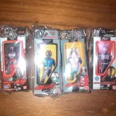 仮面ライダー　ソフビパッケージチャーム　4つセット　旧1号　V3
