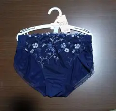 ネイビー刺繍ショーツ Lサイズ