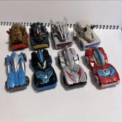 ウルトラマン　アタック変形ミニカー8台セット