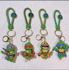 【お値下中】ミュータントタートルズ　ストラップ　フィギュア