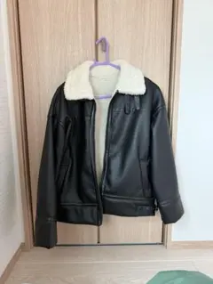 ブラックレザージャケット ボア襟付き