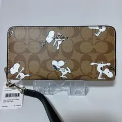 【新品未使用品】COACH コーチ 財布 シグネチャー スヌーピーC4596