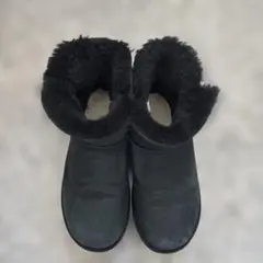 着用5回 UGG ファスナー付きムートンブーツ