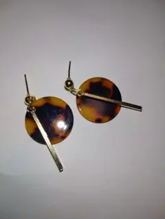 ハンドメイドべっ甲ピアス