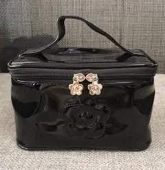 マリークワント　バニティポーチ　メイクポーチ　ミラー付き　エナメル