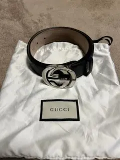 GUCCI ブラックレザーベルト ダブルGロゴ