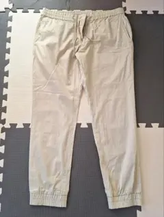 ベージュ ジョガーパンツ メンズ