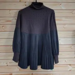 タートルネック ニット《新品未使用》