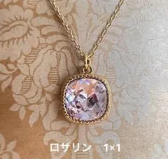 スワロフスキー・クリスタル®︎ ロザリン　ネックレス　1×1cm 春　さくら
