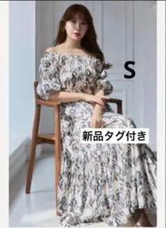 ルミネ新宿2限定　Two-Way Gathered Flare Dress