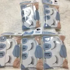 新品　ナチュラルねこ目ブラック　つけまつ毛 5個セット　セリア　匿名配送のサムネイル