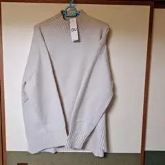 GU　ハイネックニットセーター
