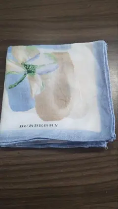バーバリー　BURBERRY 花柄 ハンカチ スカーフ　大判