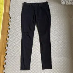 UNIQLO ブラック スキニーパンツ