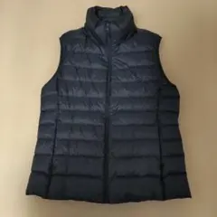 レディース　ユニクロウルトラライトダウンベスト　ネイビー　L