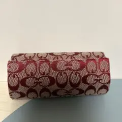 COACH リップケース赤 シグネチャー柄