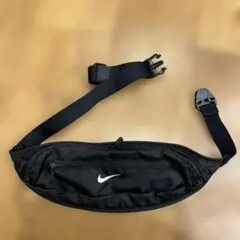 Nike ブラック ボディバッグ・ウエストポーチ