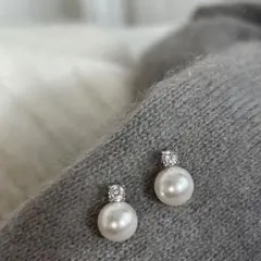 【新品】上品パールピアス　キラキラ　卒業式　入学式　お呼ばれ