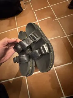 チ*プ様 Dr. Martens ドクターマーチン サンダル ブラック