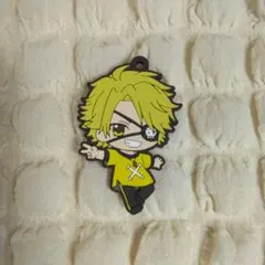 カラフルピーチ ラバーキーホルダー たっつん