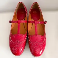 【美品】chausser ショセ Tストラップ エナメルシューズ 24cmレッドのサムネイル