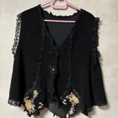 黒の花柄刺繍レースベスト