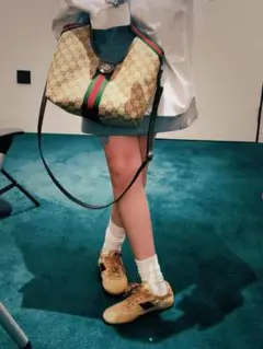 Gucci GGキャンバス ショルダーバッグ