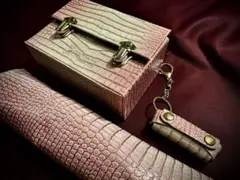 12月のSALE品!Pvt.Workshop 極CL 本革　デッキケース　ハーフ