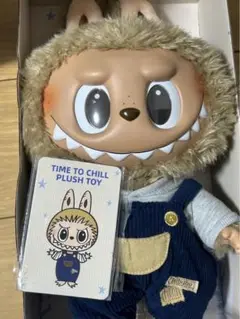 【正規品】LABUBU TIME TO CHILL ぬいぐるみ Amazon.co.jp: POP MART LABUBU TIME TO CHILL ぬいぐるみ