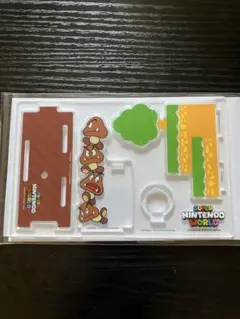 ニンテンドーワールド　コレクタブルペンスタンド　クリボー