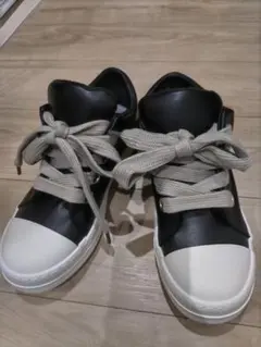 スニーカー27cm