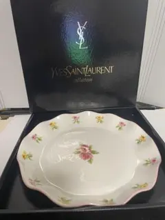 Yves Saint Laurent プレート 皿 花柄のサムネイル