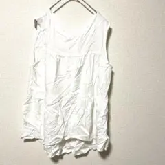 835【anysis】M〜L ノースリーブ　ホワイト　バックリボン　かわいいのサムネイル