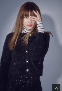 Apuweiser-richeアプワイザーリッシェ　コンパクトラメカーデトップス