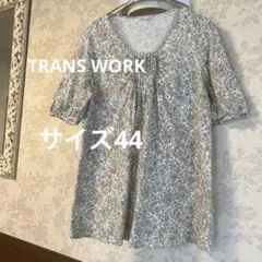 美品　大きいサイズ44 トランスワーク　綿100% 花柄チュニックカットソーのサムネイル