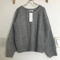 新品¥3990＋税◇テチチ◇ビッグケーブルVネックプルオーバー