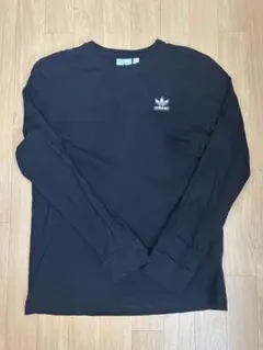 adidas ブラック 長袖カットソー