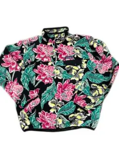 Patagonia 総柄スナップT