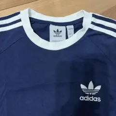 adidas originals 長袖Tシャツ